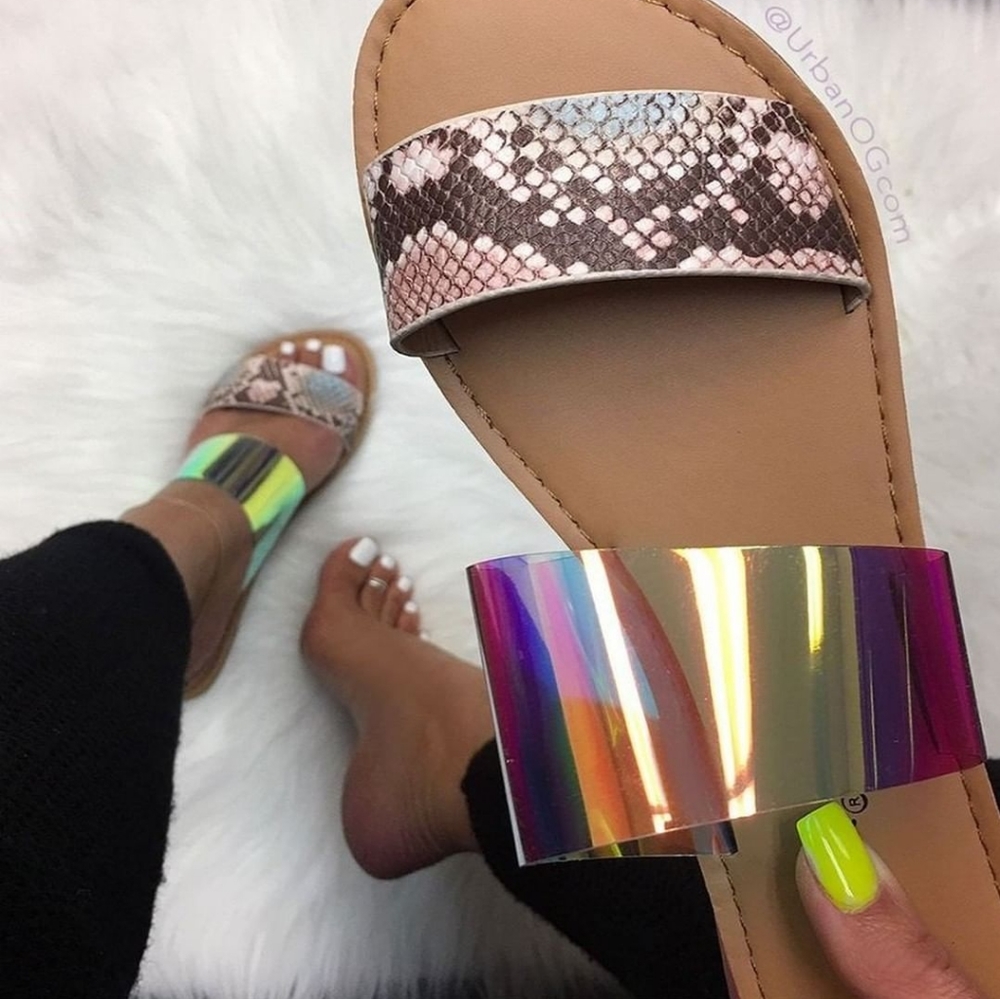 Blush Animal print sandals US 10